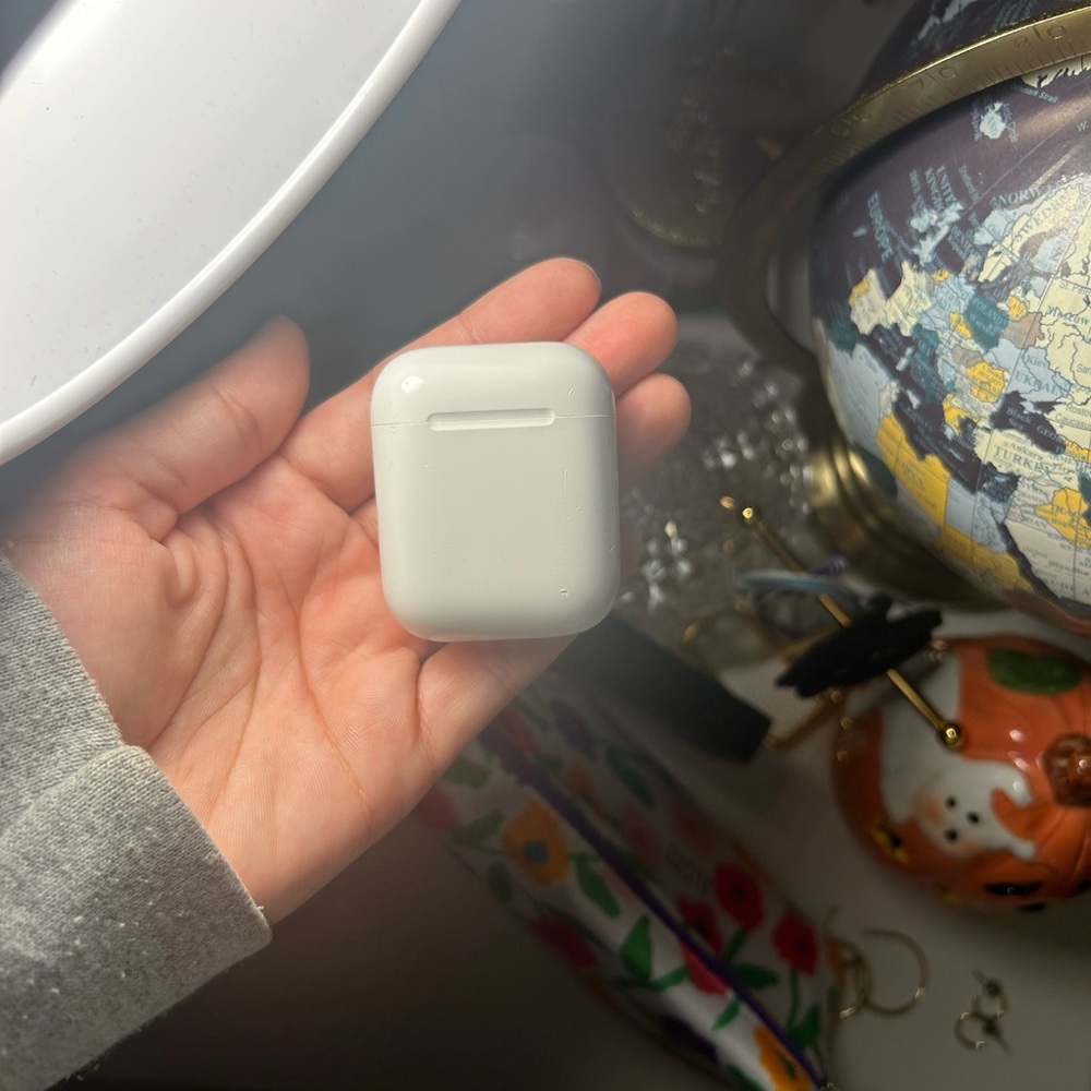 airpods - Picture 4 of 4